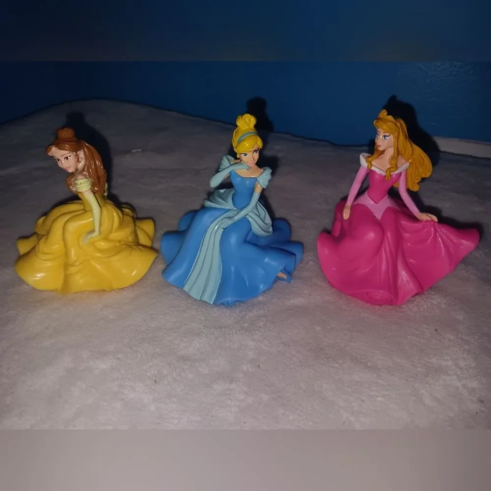 Disney Deco Pac, Inc 10/23 Cake Toppers Pre-owned